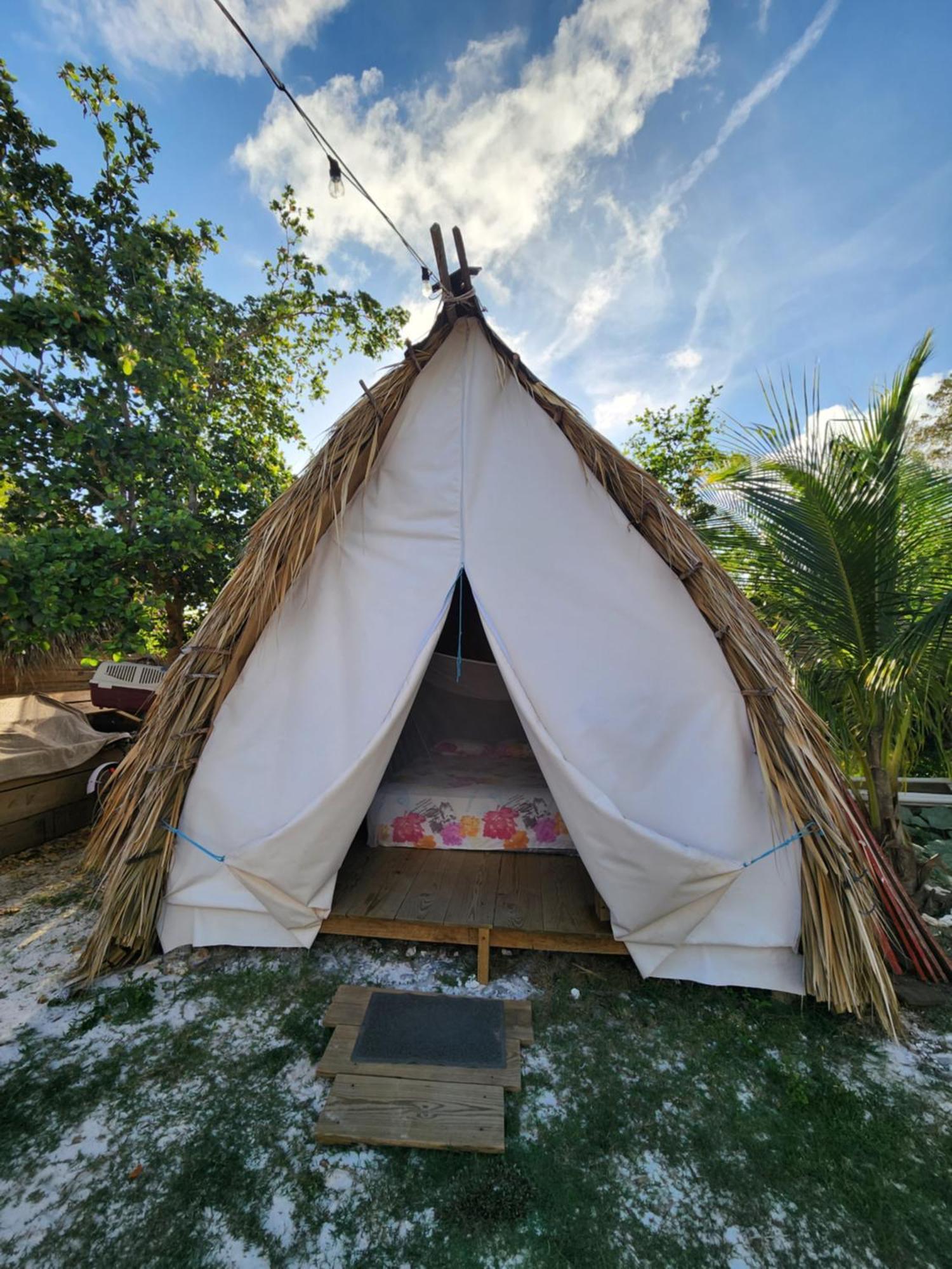 Saona Lodge Mano Juan Dış mekan fotoğraf